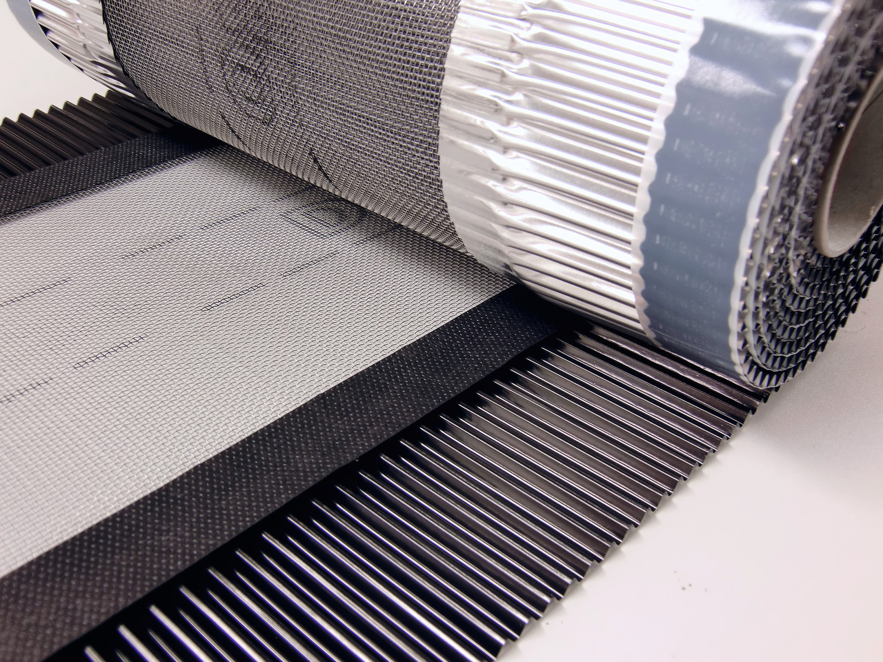 Вентиляційна стрічка конька DELTA-VENT ROLL MAXX