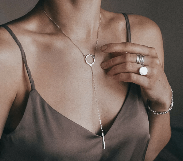 Как правильно носить комплекты украшений — фото №2