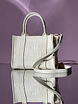 Жіноча сумка шопер подарункова Marc Jacobs The Tote Bag Mini Cream (кремова) KIS 02138 з короткими ручками топ, фото 7