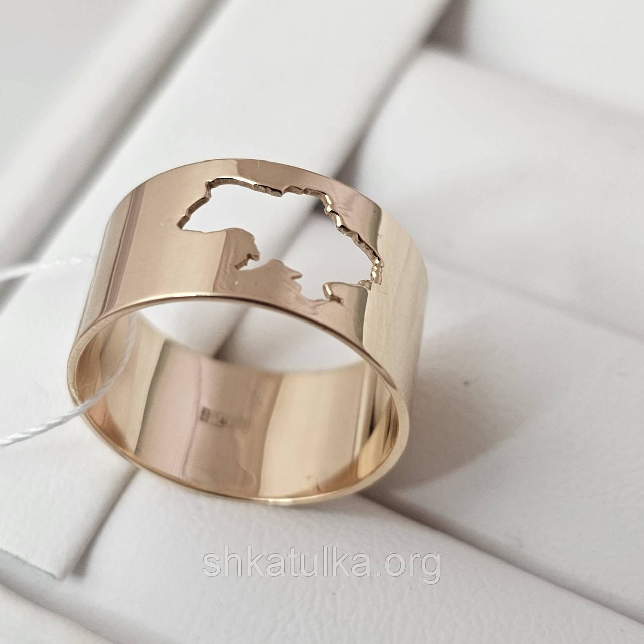 Каблучка золота широка з контуром України, фото 1