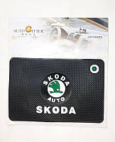 Килимок на панель антиковзкий Skoda