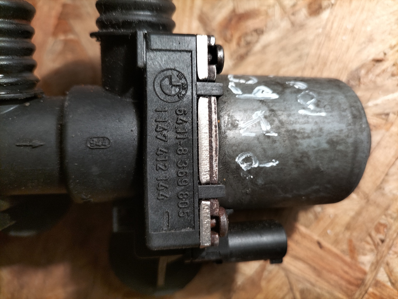 Електромагнітний клапан печки bmw e39 e46 8369805