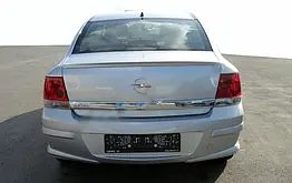 Спойлер для Opel Astra H 2004-2013 рр. Склопластик Meliset