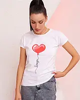 Белая женская футболка с притом