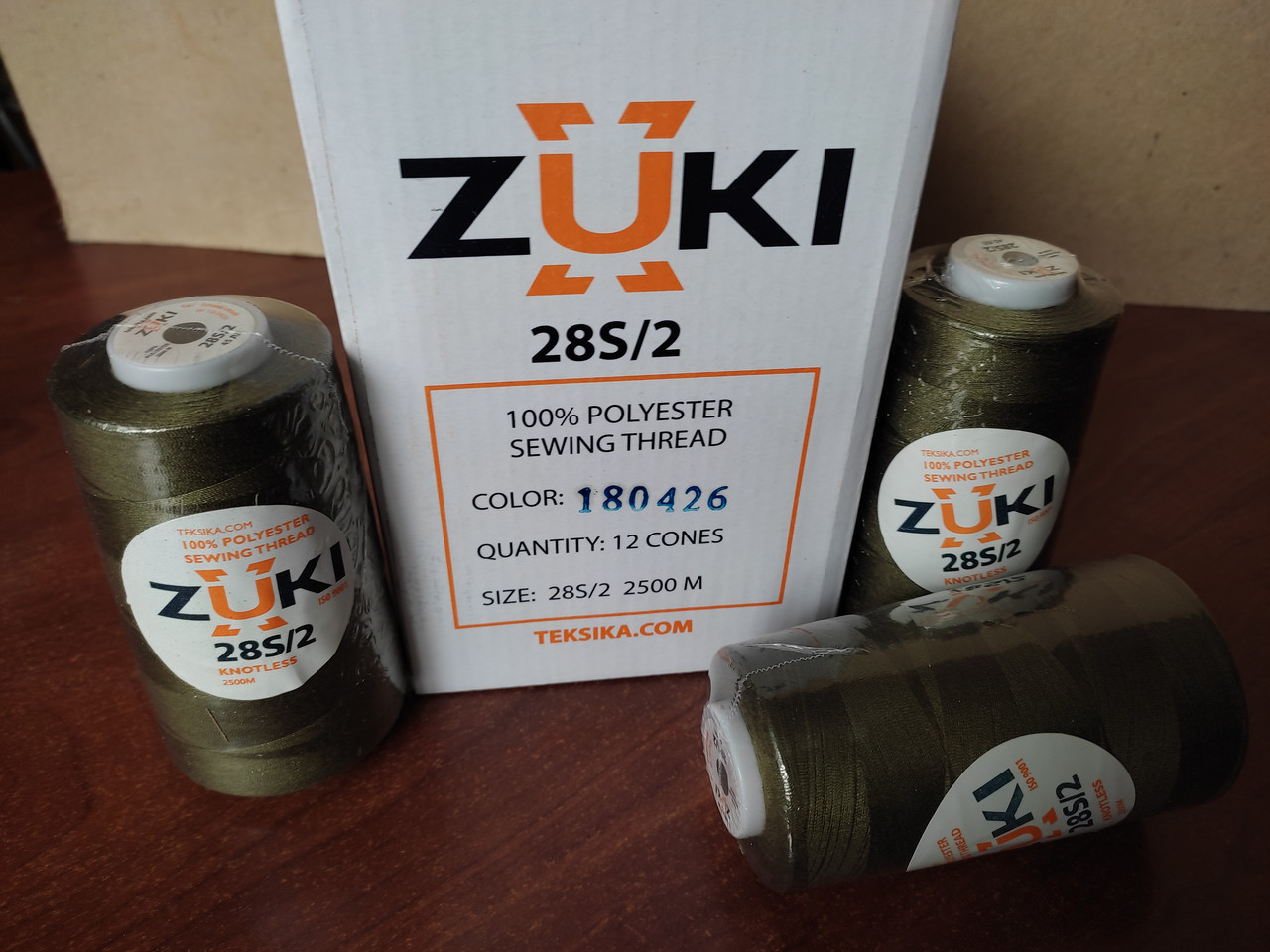 Нитки армированные ZUKI № 28S/2 2500м хаки оливковый col 18-0426 - фото 1 - id-p1799830974