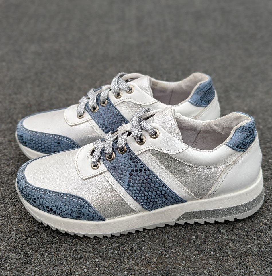 STTOPA Размер 36,40. Кросівки з натуральної шкіри шкіряні. 142-3641 Сріблясті Пітонові, фото 1