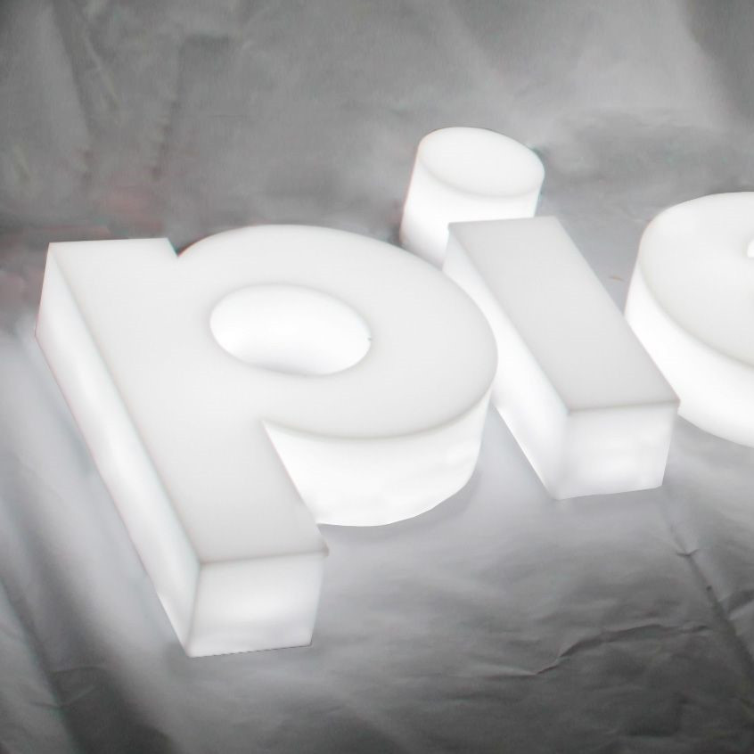 Объемные световые буквы LED высотой 50 см - фото 4 - id-p1799862334