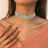 Чокер сріблястий зі стразів, яскрава біжутерія на вечір, весілля, прикраса на шию