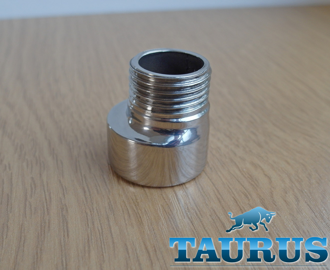 Декоративний мініексцентрик ThermoPulse D28/4 для зміщення різьби 1/2" до 4 мм. Нержавіюча сталь. Полірування