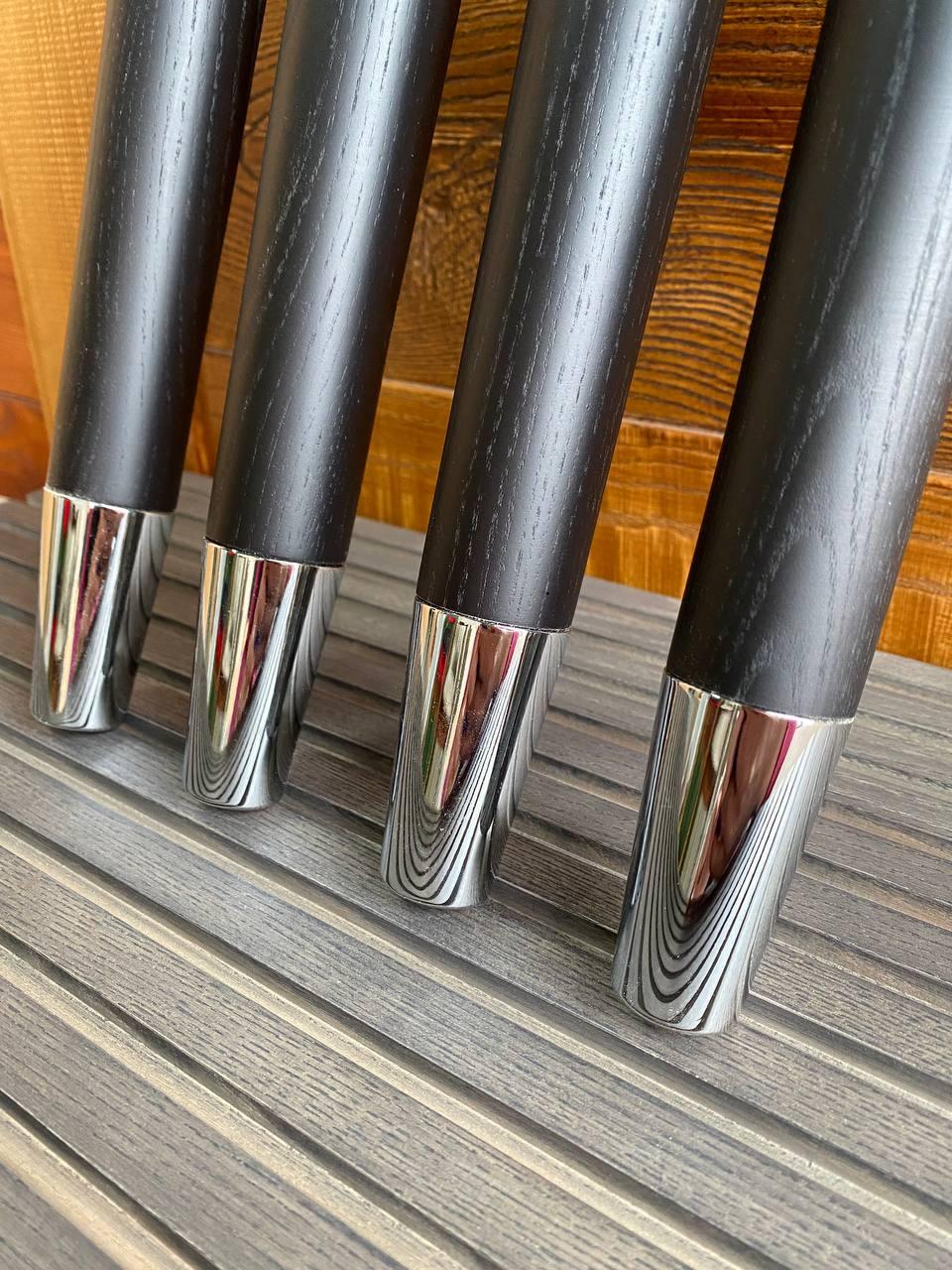 Меблевий металевий наконечник в хромі