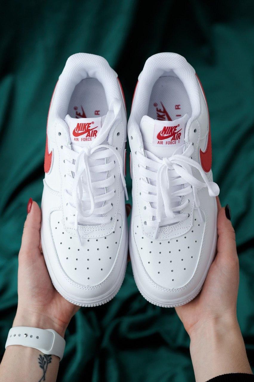 White red hotsell air force ones