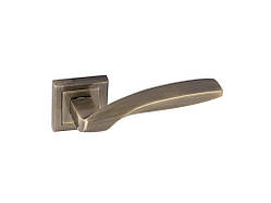 Ручка дверна на розеті бронза 15-160-001 квадрат АВ ТМ FZB