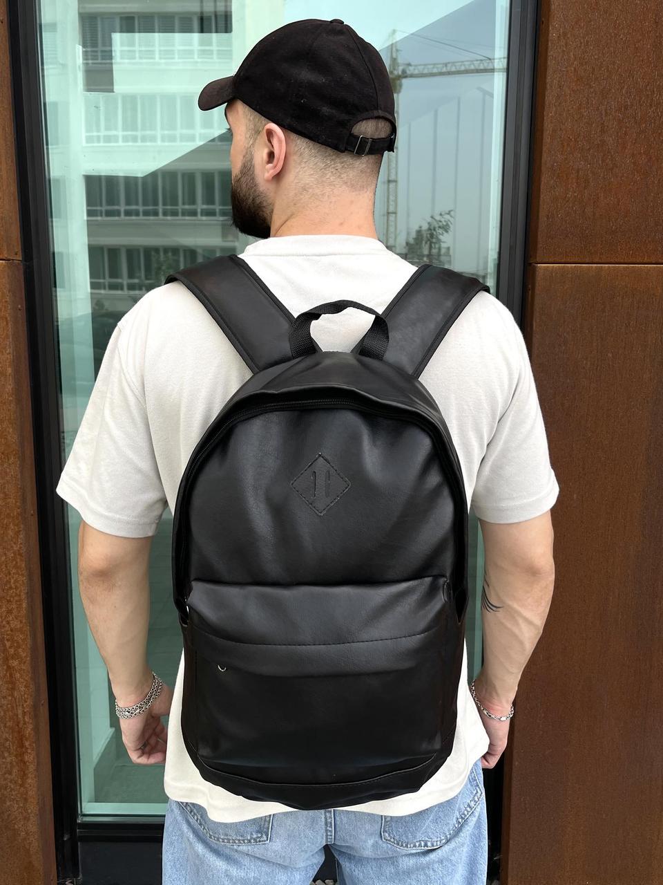 Чоловічий шкіряний рюкзак міський класичний для ноутбука чорний, фото 1