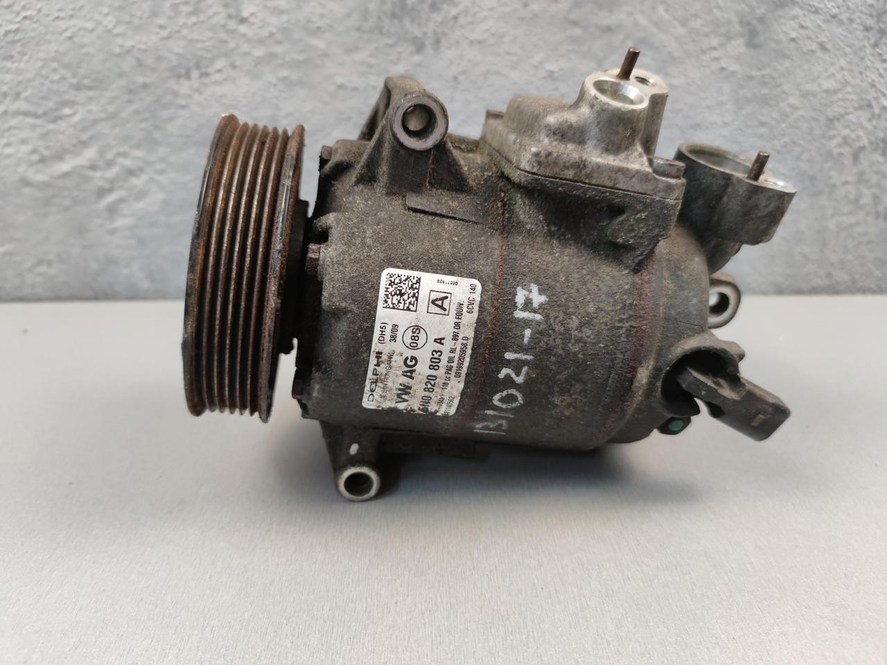 Компресор кондиціонера Skoda Octavia A5 5N0820803A