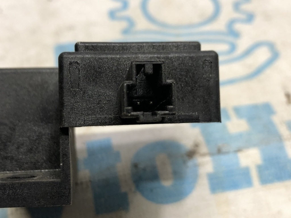 Купити Keyless access entry antenna Audi a4 b8 0816 (01) 8k0831402e