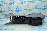 Центральная консоль нижняя часть Toyota Avalon серая 05-12 58810-07030-B0