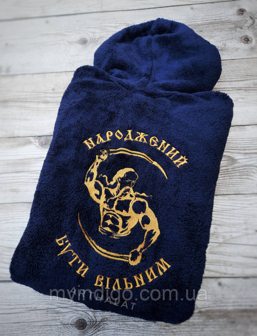 Чоловічий халат з патріотичною вишивкою "Народжений бути Вільним", фото 1