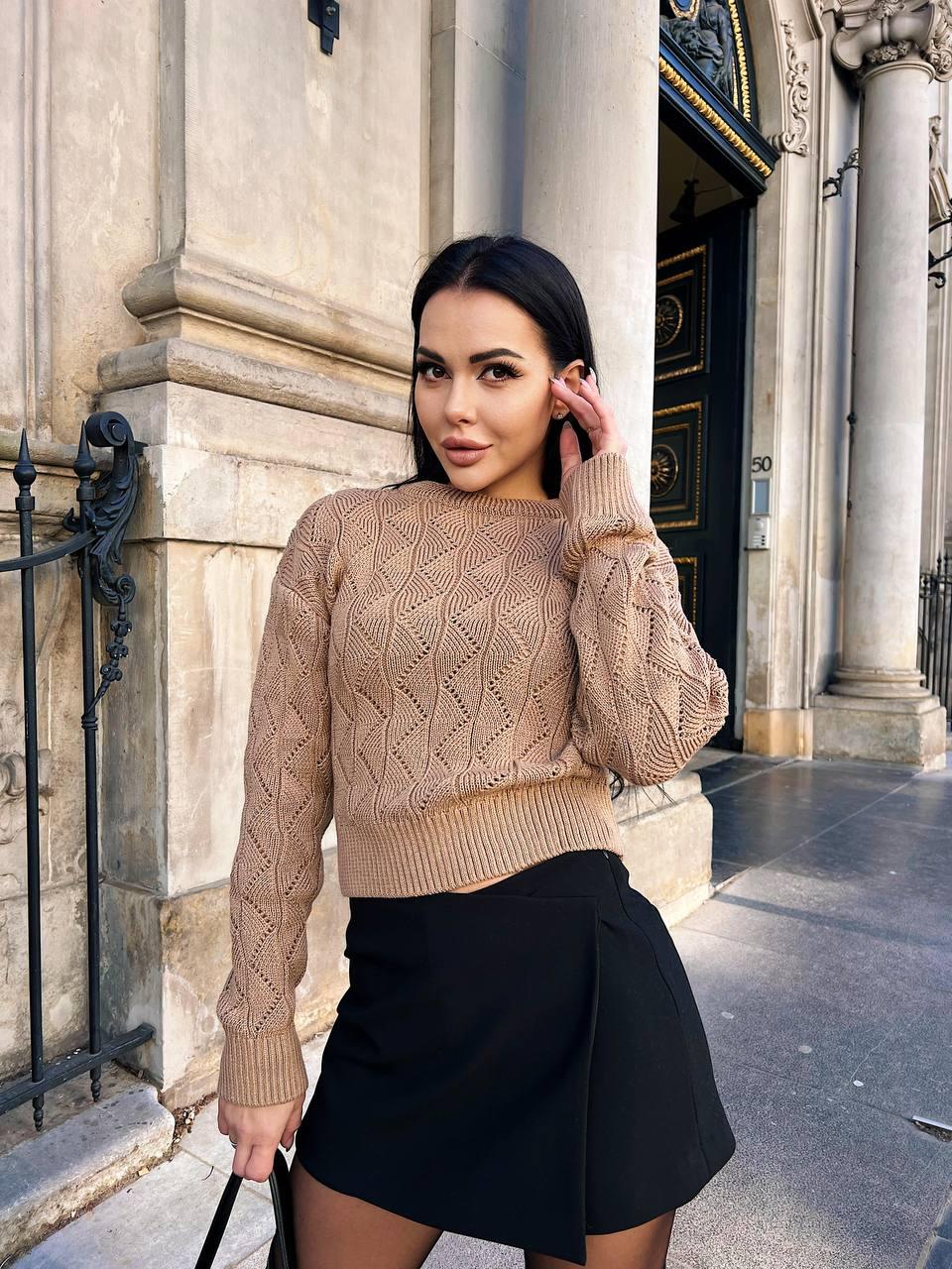 Жіночий вкорочений светр із візерунковою в'язкою з дрібними дірочками (р. 42-46) 4043171, фото 1