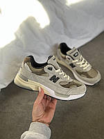 Кросівки чоловічі New Balance 992 Jound Grey M992J сірий замша демісезонні стильніяча Санта-біленс повсякденні