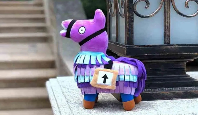 Купить Мягкая игрушка Альпака из Fortnite 30х20 см, Фиолетовая / Лама ...