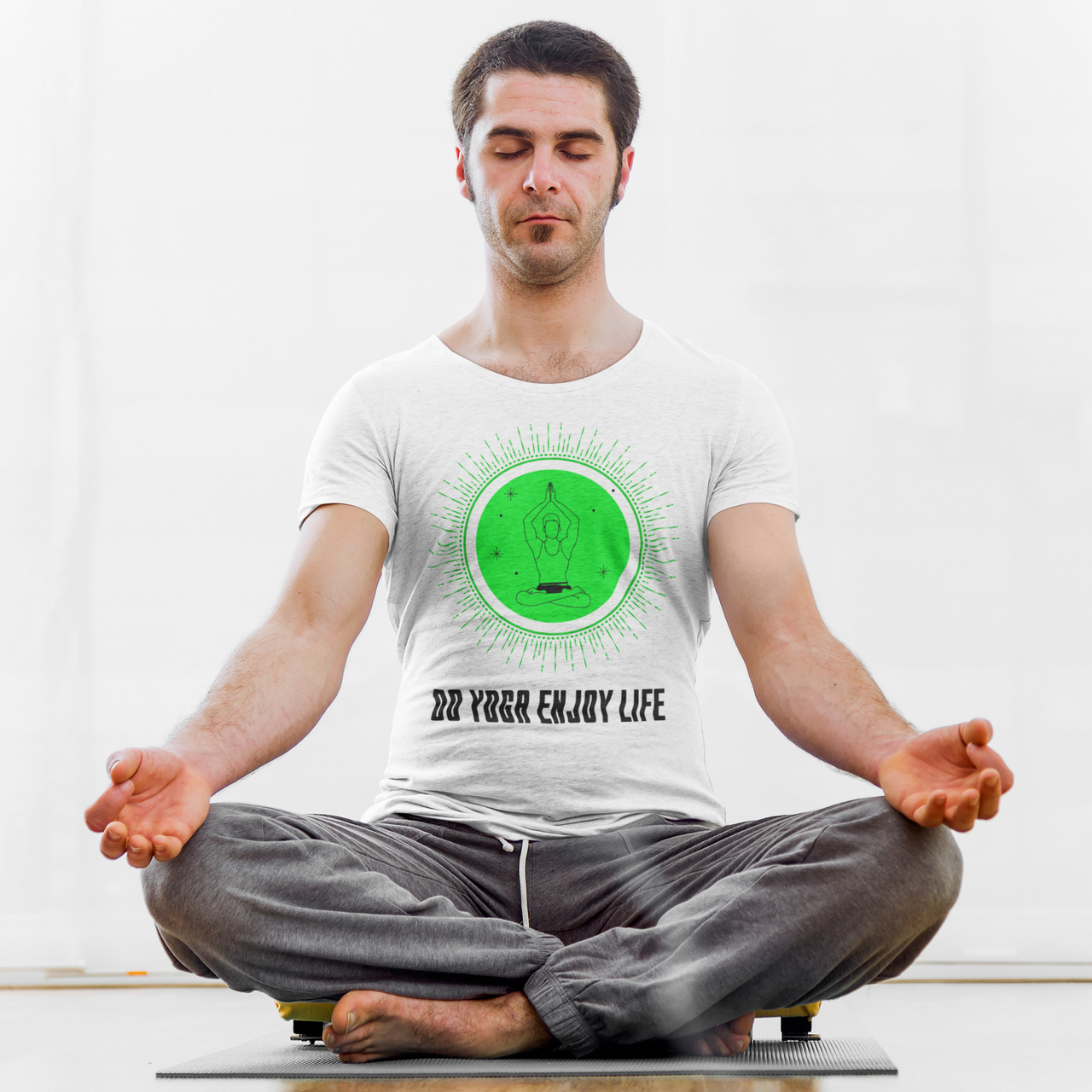 Футболка біла чоловіча з принтом для занять йогою "Do yoga enjoy life. Займіться йогою насолоджуйтесь життям" Push IT
