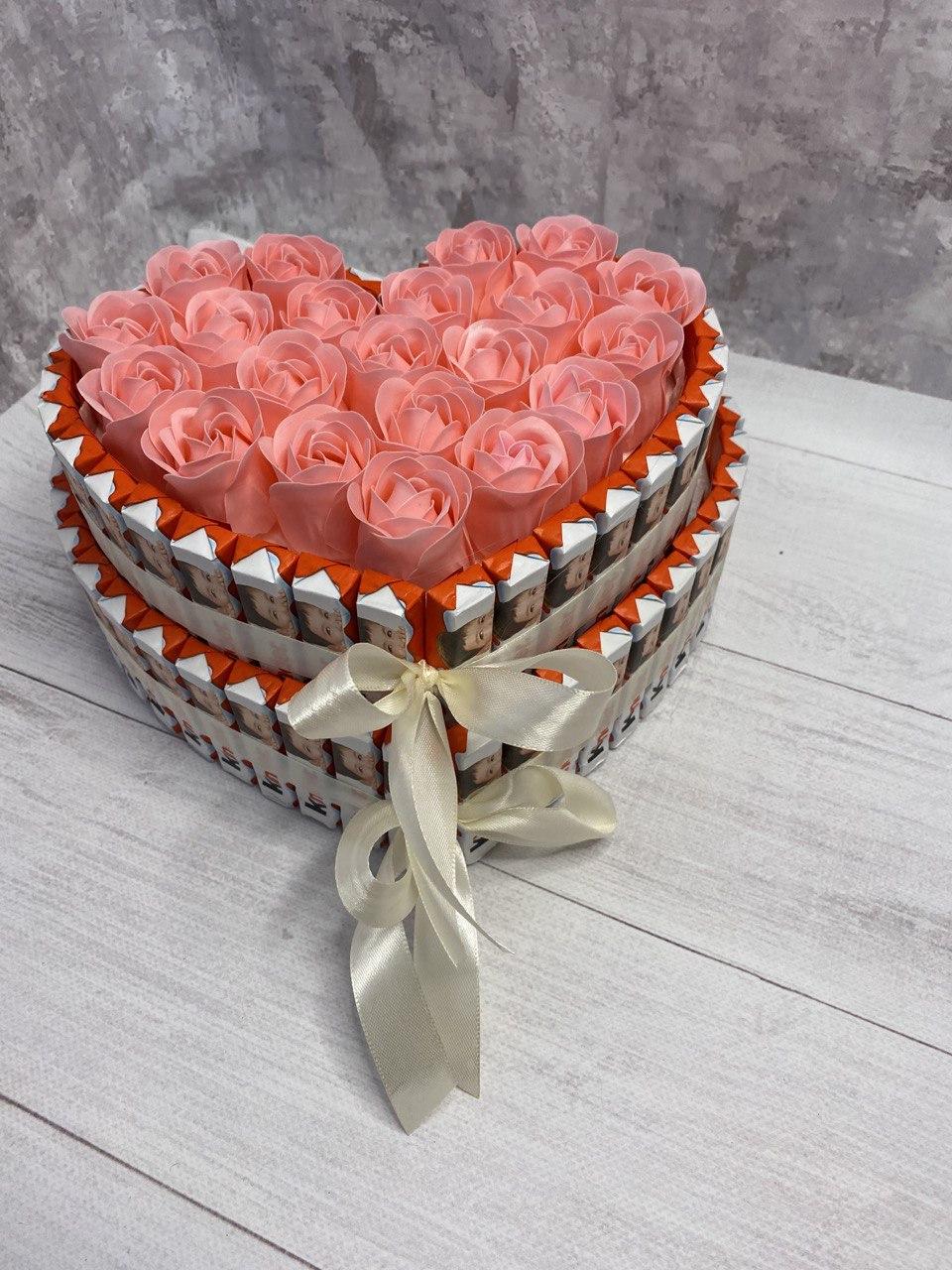 Сердце из киндеров