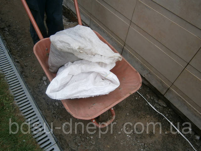 Вивіз ґрунту Фото вивезення ґрунту, Дніпро