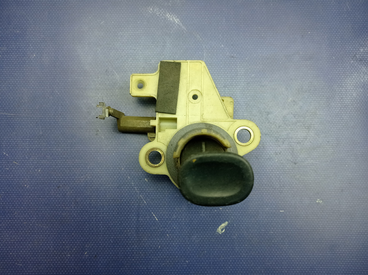 Купить Замок Багажника кнопка багажника Рено Лагуна 1 Хечбек Без ...