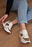 Кросівки жіночі білого кольору з коричневими вставками на шнурівці 155420L