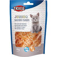 Лакомство Junior Salmon Clouds для котят Trixie (Трикси) 40 г