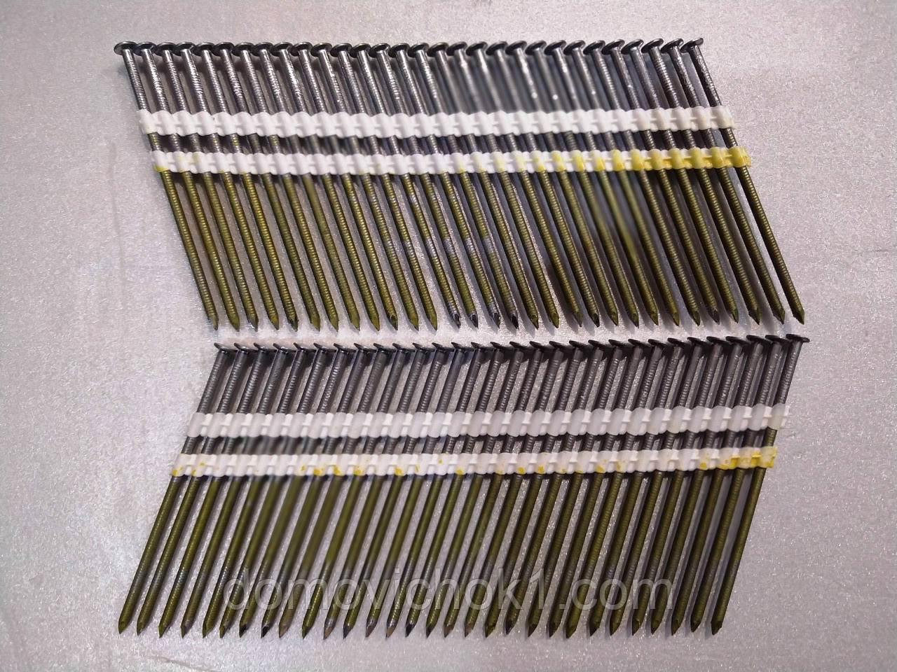 Цвях 3,1х90мм рифльований в стрічці 21*, фото 1