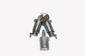 Личинки дверні та багажника 1102, 1103,1105 зі шторкою (2 ключі метал.) (трійня)