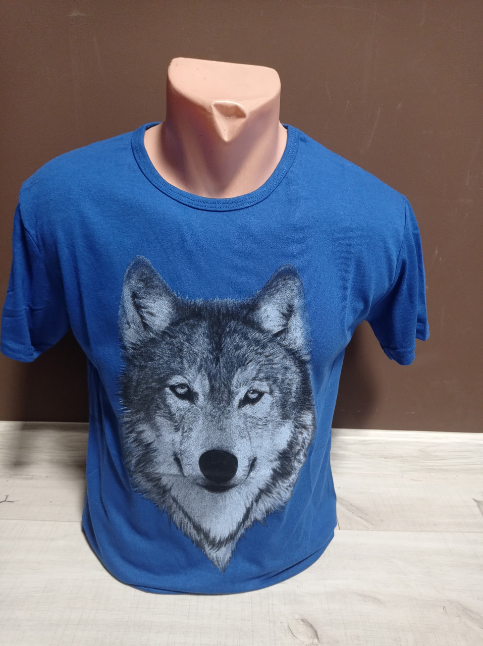 Підліткова футболка для хлопчика Вовк на 16-18 років блакитна бавовна