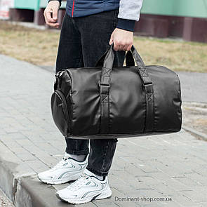 Чоловіча дорожня спортивна сумка з відділом для взуття чорна з екошкіри для тренувань містка на 31 л