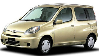Toyota Funcargo 1999-2005