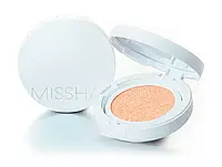 Зволожуюча тональна основа кушон Missha Magic Cushion Moist Up SPF 50+ PA+++ №21, 15г