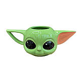 Керамічна чашка/мережка для чаю/кави Малюк Йода/ Мандалорець/Зіркові Війни 300 мл (LB-88222), фото 2