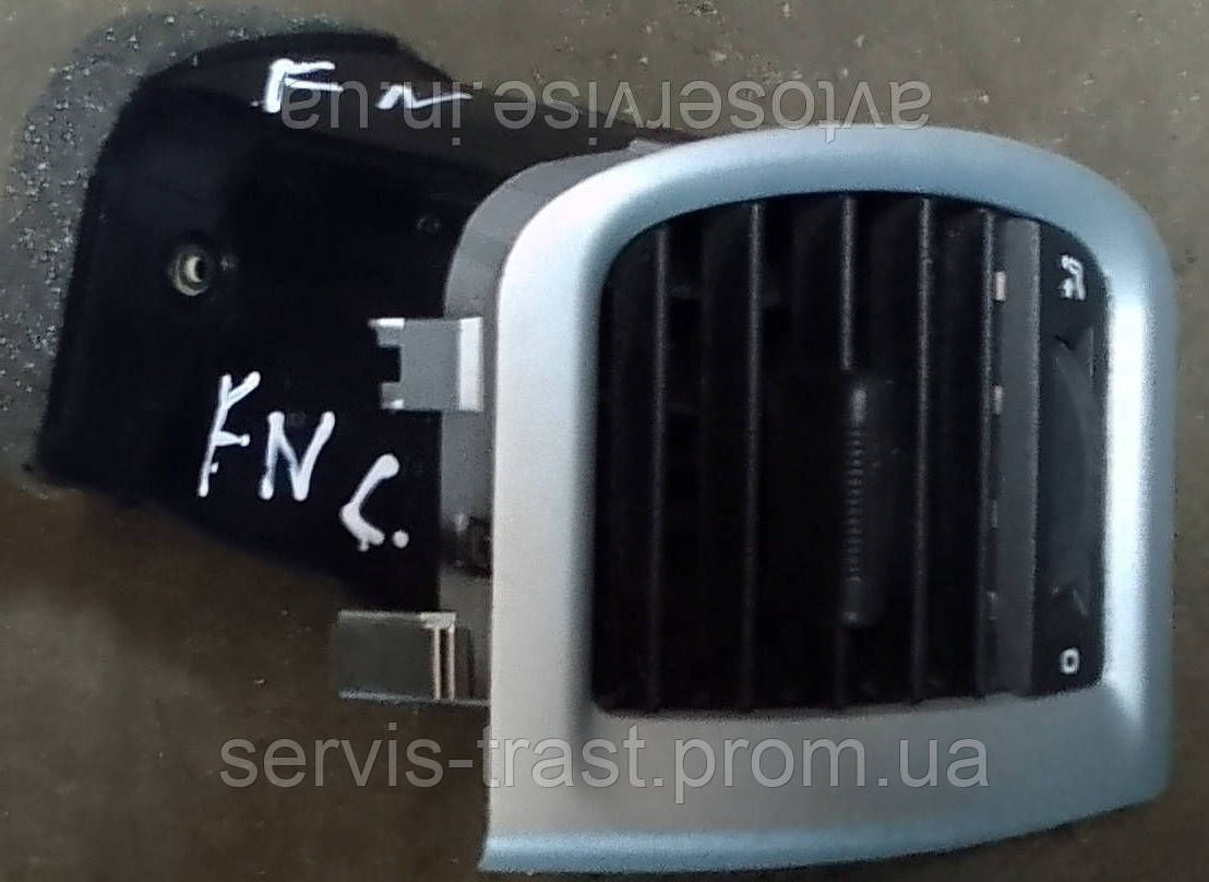 Дефлектор лівий Skoda Fabia New