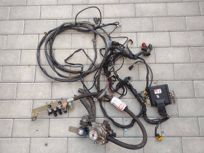 Купить ГБО 4 поколения BRC Газовая установка ГБО-4, цена 3000 грн ...