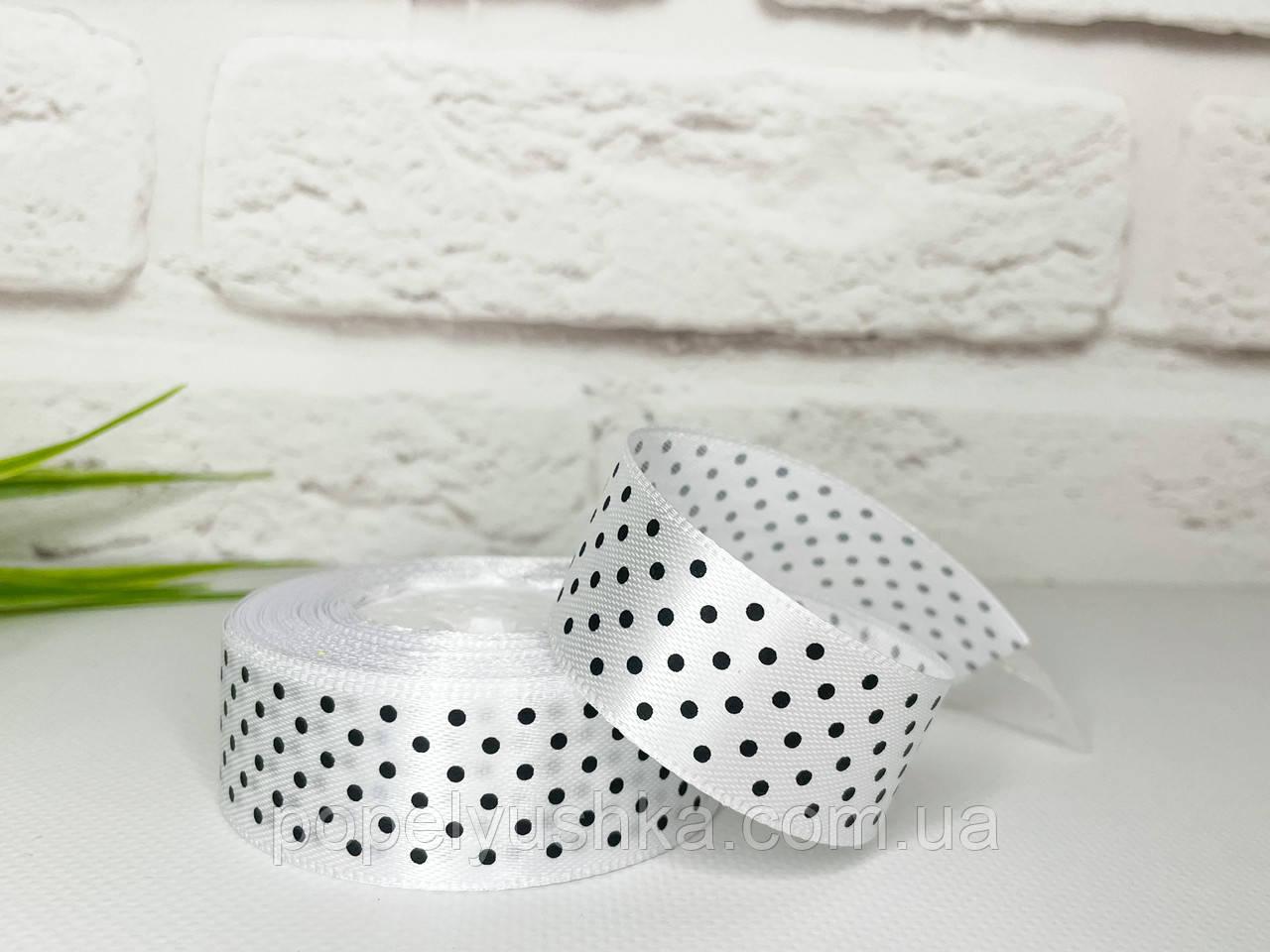 Стрічка атласна в горох 2,5 см біла, фото 1