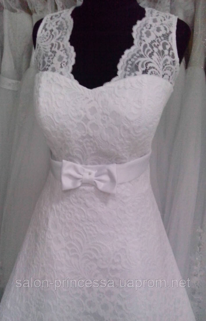 Свадебное гипюровое платье с брителями и бантом - фото 5 - id-p304408469