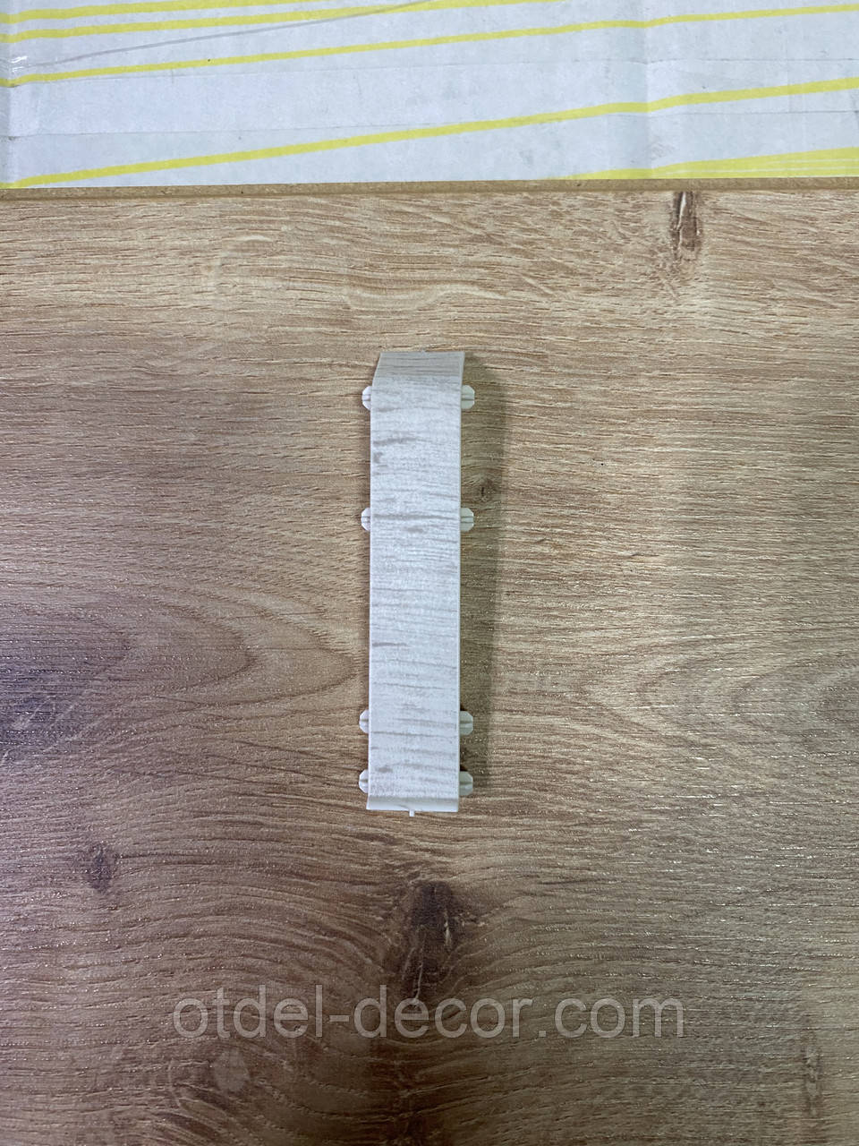 З'єднання до плінтусу Cezar Softline 75*22,5*2200мм 319