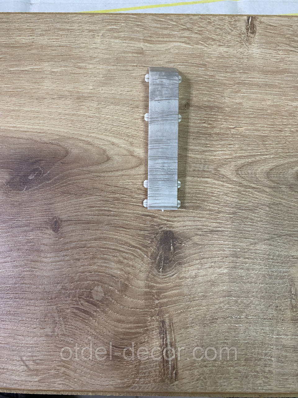 З'єднання до плінтусу Cezar Softline 75*22,5*2200мм 423