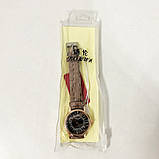 Стильні бежеві наручні годинники жіночі. З блискучому ремінцем. В чохлі. XP-946 модель 78464, фото 3