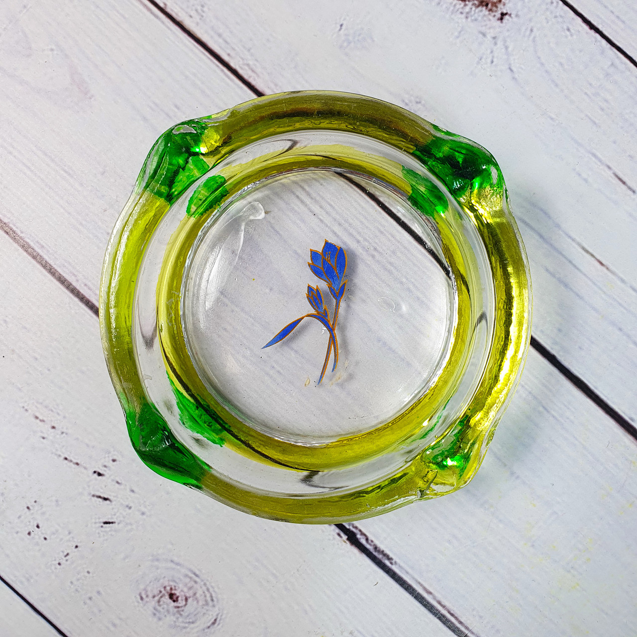 Купить Пепельница стеклянная фигурная желтая с цветочным мотивом ...