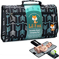 Green Arrows Пеленальный коврик от Lil Fox. Портативная пеленальная подушка для сумки для детских подгузн