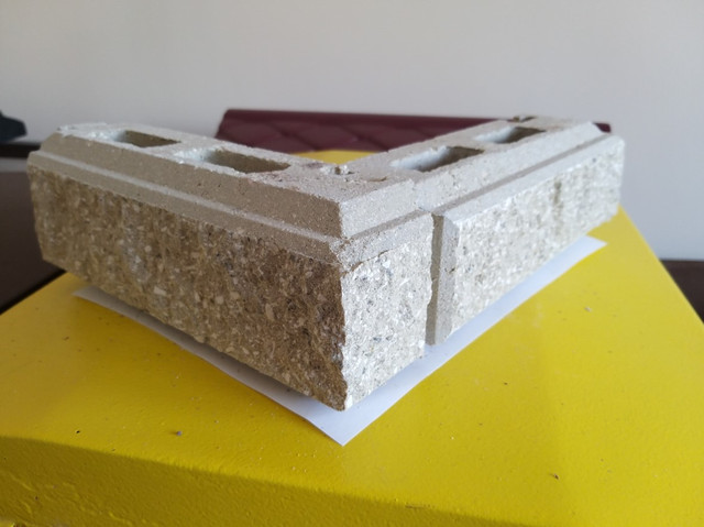 Цегла КАЯ для забору і підмурівки біла