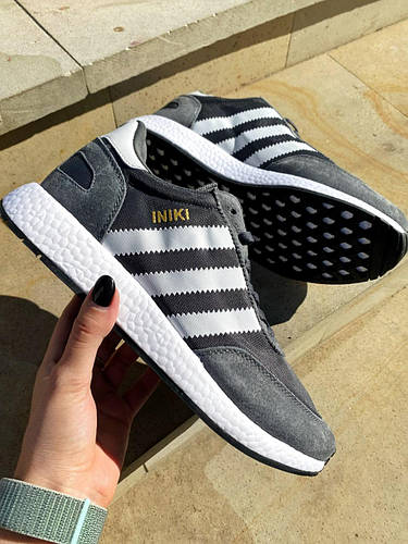 Iniki runner outlet grey