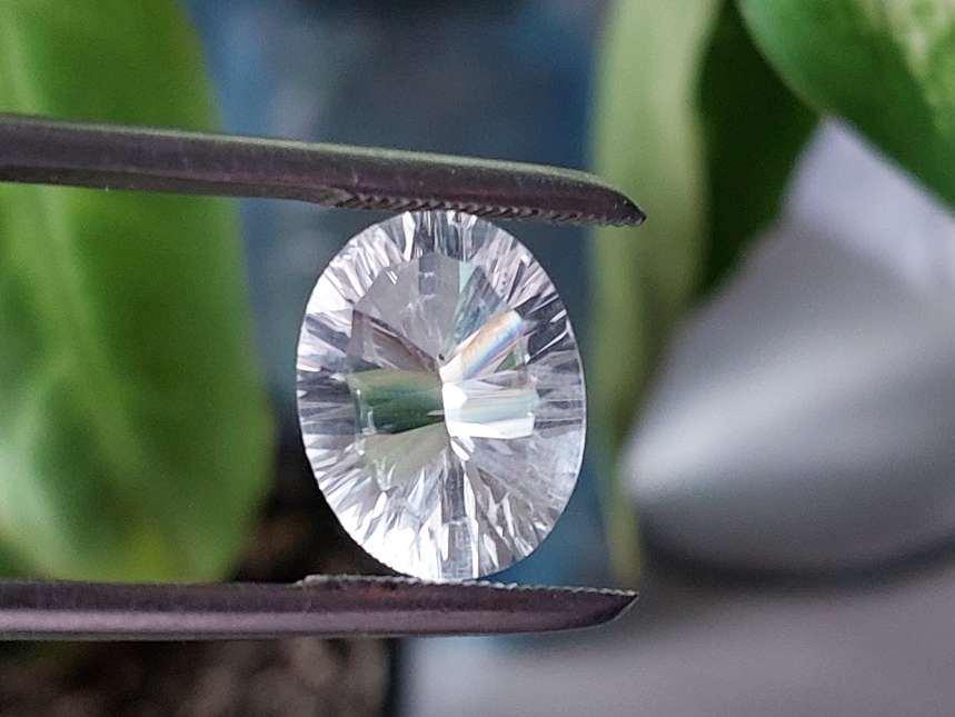 Натуральний топаз 8.14 Ct 12 х 16 мм
