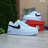 Кросівки жіночі весна літо білі з чорним Nike Air Force 1. Кросівки низькі жіночі білі Найк Аїр Форс 1, фото 5